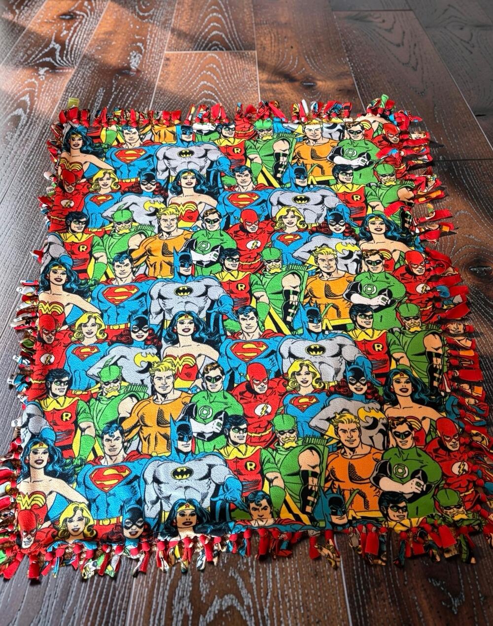 DC Comics Superhero Fleece Tie Blanket Throw Reversible Red 58x58 Handmade